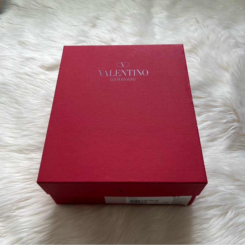 Valentino Garavani shoe box